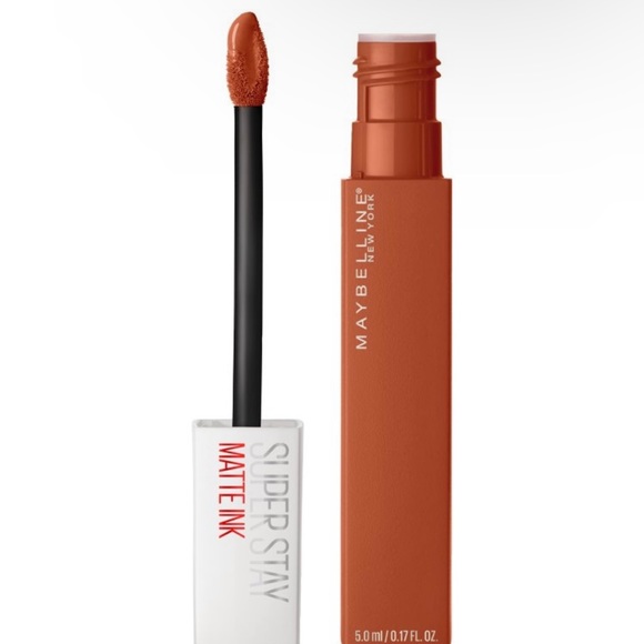 Maybelline NY Super Stay Matte Liquid Lipstick: Shade 135 Groundbreaker - Picture 5 of 6
